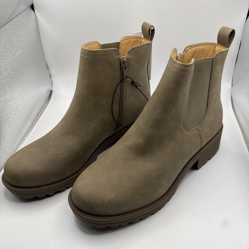 Buffalo David Bitton‎ Anna Womens Size 9 Brown Chelsea Boot Memory Foam New.